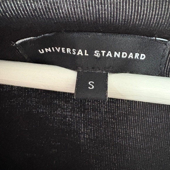 Black Mixed Media Top -Size)X-1X from Universal Standard - Picture 5 of 7